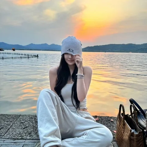 闪电少女