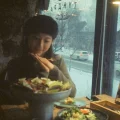 一粒粒李子
