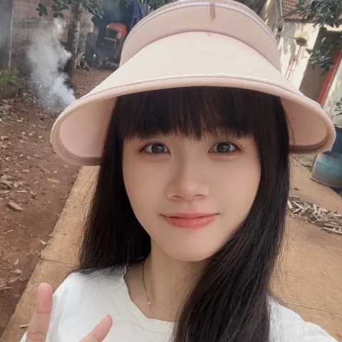 草莓熊偷糖