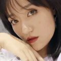 教化妆的大姨