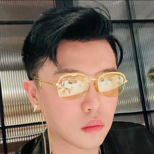 珠宝设计师欧欧